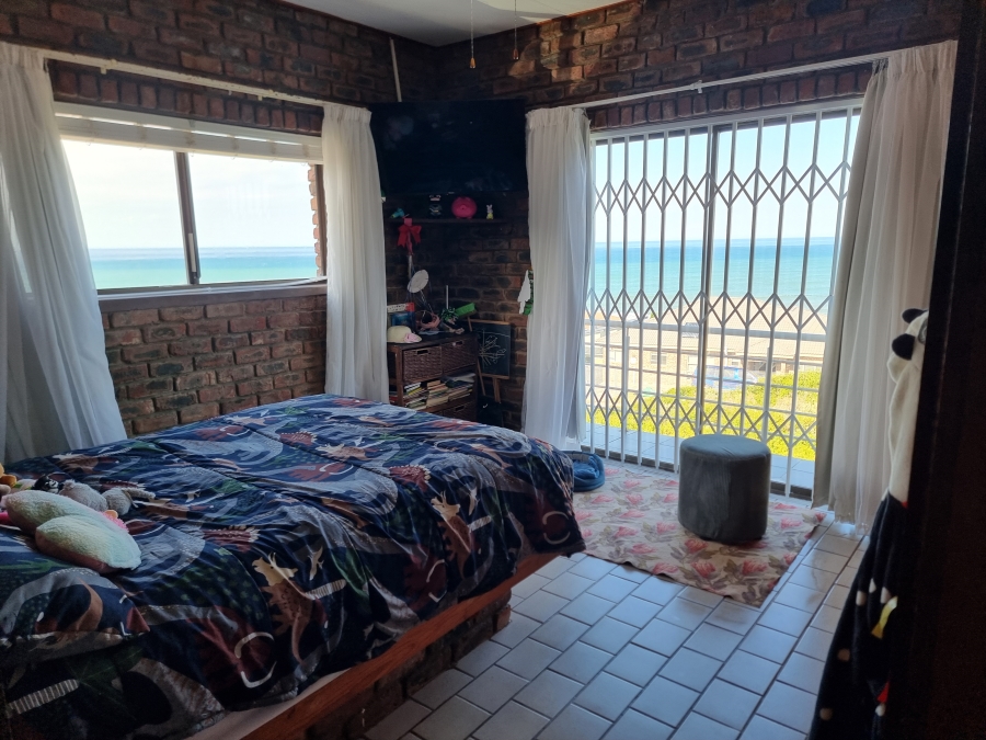 5 Bedroom Property for Sale in Dana Bay Western Cape